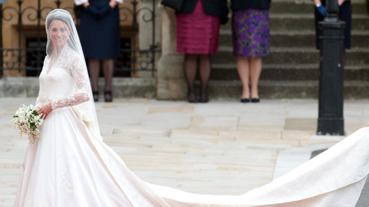 El vestido de novia Kate Middleton, diseño de McQueen y Sarah Burton. |  Quinta Puerta de Agua